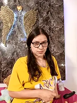 Danni shy online show from 21, 2, 2025