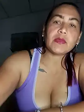 Snapshot of Abigail_BigTits chatting on 1, 2, 2025 Abigail BigTits online show from 1, 2, 2025