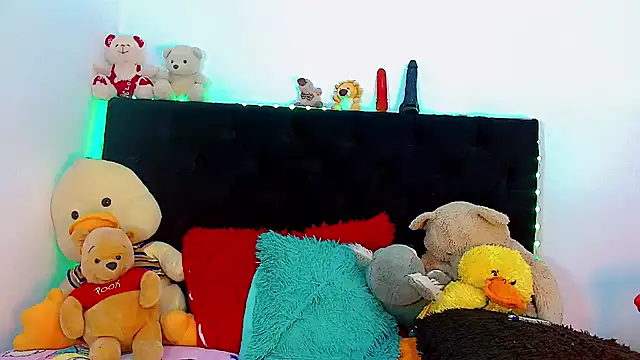 Snapshot of Alextwink chatting on 23, 10, 2025 Alextwink online show from 23, 10, 2025