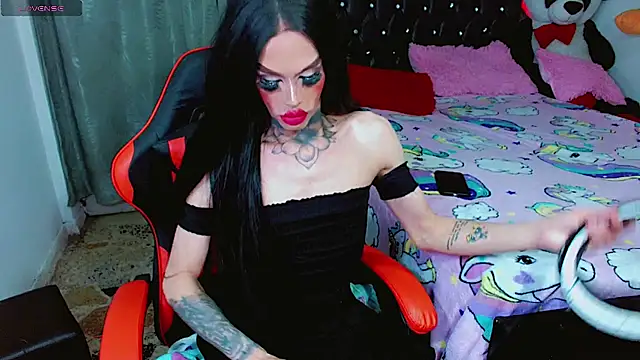 Snapshot of Alextwink chatting on 19, 11, 2025 Alextwink online show from 19, 11, 2025