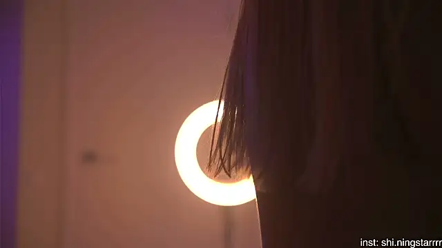 alittlestarrr online show from 27, 2, 2025