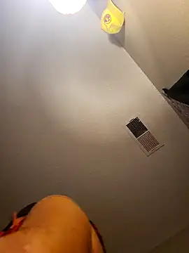 Snapshot of StruggleSnuggles chatting on 27, 1, 2025 StruggleSnuggles online show from 27, 1, 2025