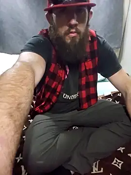 Snapshot of StruggleSnuggles chatting on 3, 3, 2025 StruggleSnuggles online show from 3, 3, 2025