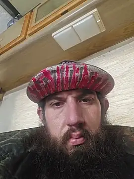 StruggleSnuggles online show from 2, 11, 2025