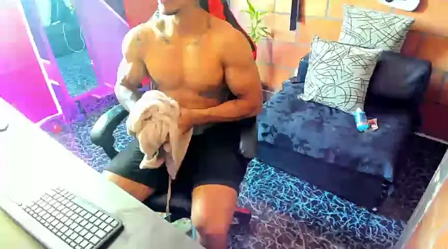Snapshot of Adam_Valenciia chatting on 13, 1, 2025 Adam Valenciia online show from 13, 1, 2025