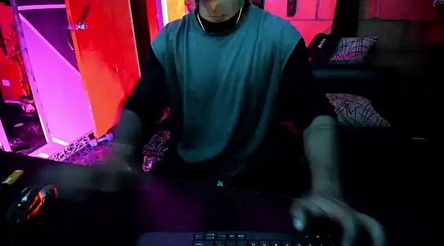 Snapshot of Adam_Valenciia chatting on 1, 3, 2025 Adam Valenciia online show from 1, 3, 2025