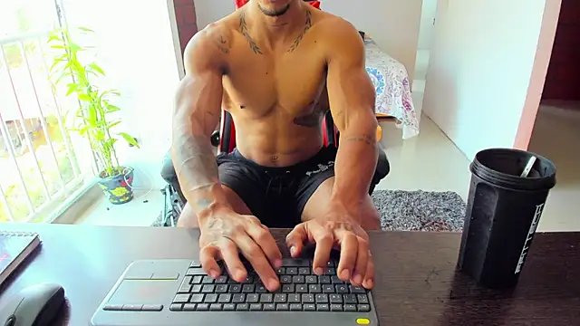 Snapshot of Adam_Valenciia chatting on 21, 9, 2025 Adam Valenciia online show from 21, 9, 2025