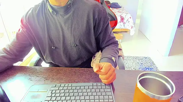 Snapshot of Adam_Valenciia chatting on 3, 10, 2025 Adam Valenciia online show from 3, 10, 2025