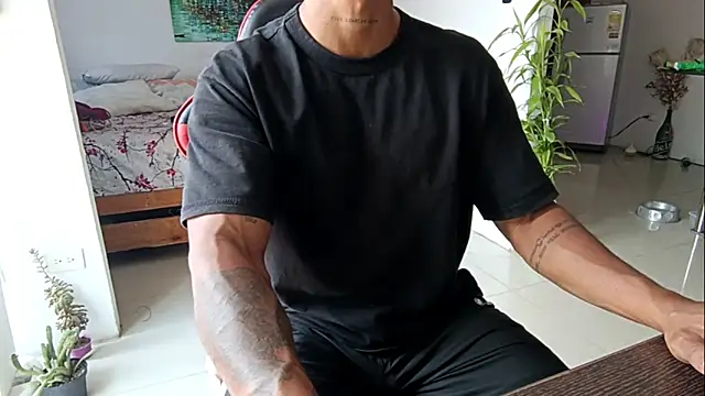 Adam Valenciia online show from 1, 4, 2026