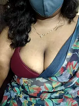 Snapshot of Rathi22 chatting on 17, 7, 2026 Rathi22 online show from 17, 7, 2026