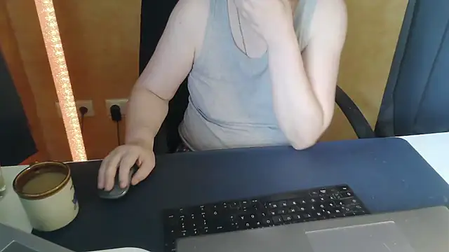 Snapshot of Sweet_Phoenix chatting on 11, 6, 2026 Sweet Phoenix online show from 11, 6, 2026