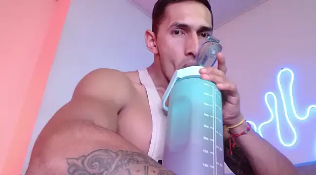 Snapshot of Joylopez_fit chatting on 15, 1, 2025 Joylopez fit online show from 15, 1, 2025