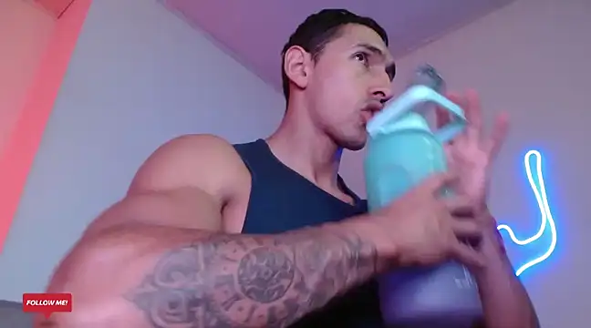 Snapshot of Joylopez_fit chatting on 28, 1, 2025 Joylopez fit online show from 28, 1, 2025