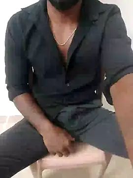 Snapshot of hot_boy_dic chatting on 2, 1, 2025 hot boy dic online show from 2, 1, 2025