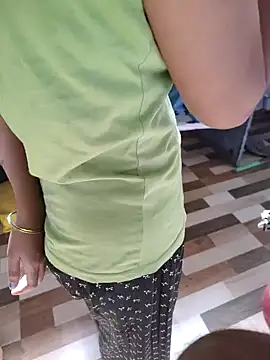 lovelygirl4567 online show from 13, 3, 2025