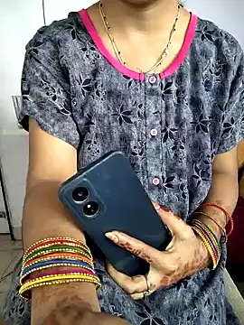 lovelygirl4567 online show from 16, 1, 2026