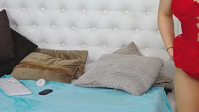 Little  Iris online show from 20, 1, 2025