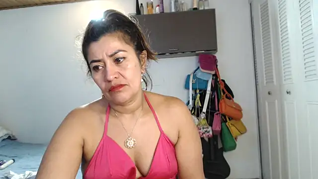 CamilaLix online show from 10, 3, 2025