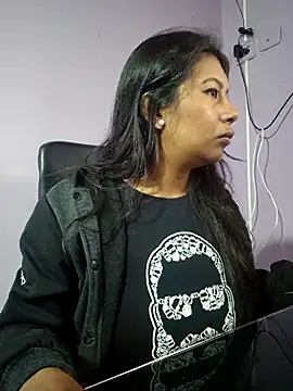 Snapshot of PaulaOrtiz_1 chatting on 12, 10, 2025 PaulaOrtiz 1 online show from 12, 10, 2025