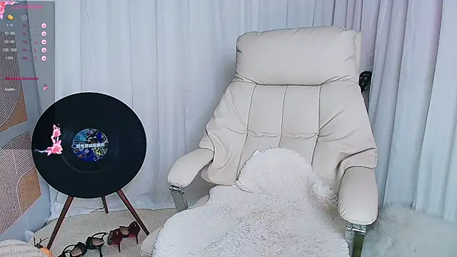 Snapshot of xiaotiantian-76 chatting on 5, 11, 2025 xiaotiantian-76 online show from 5, 11, 2025