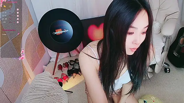 Snapshot of xiaotiantian-76 chatting on 11, 11, 2025 xiaotiantian-76 online show from 11, 11, 2025