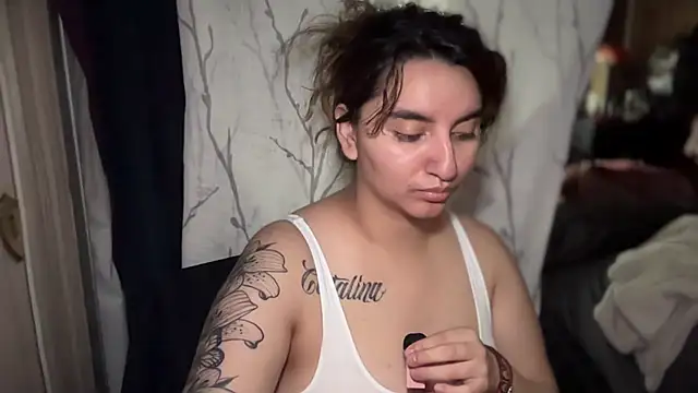 mamifresita online show from 26, 11, 2025