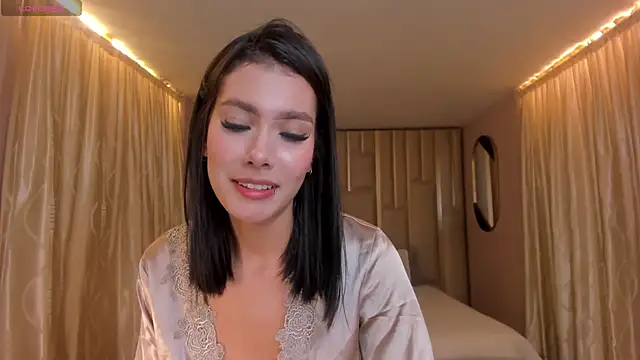 Snapshot of NiaSalvatore chatting on 13, 12, 2025 NiaSalvatore online show from 13, 12, 2025