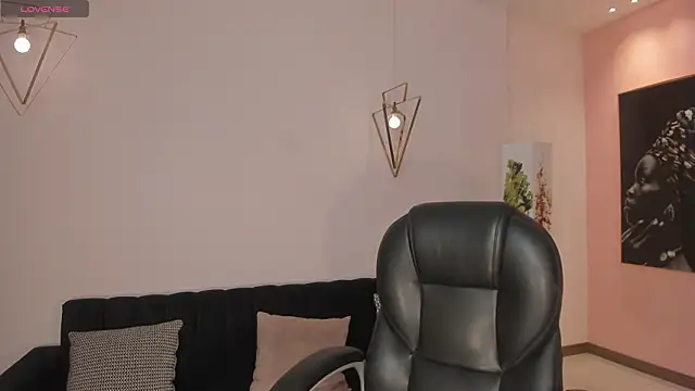 Snapshot of NiaSalvatore chatting on 3, 2, 2026 NiaSalvatore online show from 3, 2, 2026