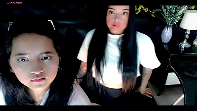 Snapshot of Carolaine01 chatting on 5, 2, 2025 Carolaine01 online show from 5, 2, 2025