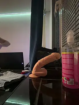 Snapshot of nightfun555 chatting on 12, 1, 2025 nightfun555 online show from 12, 1, 2025