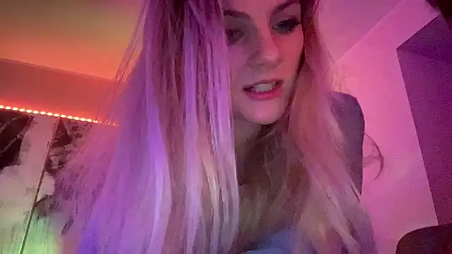 Snapshot of HotGermanGirl97 chatting on 18, 1, 2025 HotGermanGirl97 online show from 18, 1, 2025