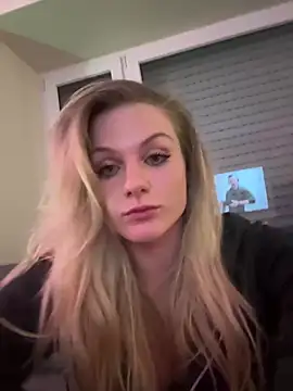 Snapshot of HotGermanGirl97 chatting on 11, 2, 2025 HotGermanGirl97 online show from 11, 2, 2025