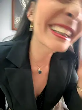 BELLA--26 online show from 10, 11, 2025