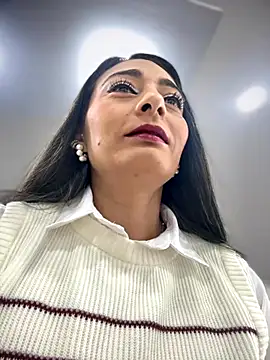 BELLA--26 online show from 2, 12, 2025