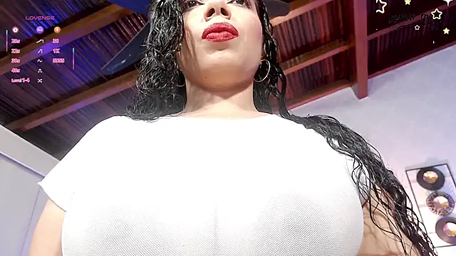 Snapshot of harper_ziu chatting on 17, 11, 2025 harper ziu online show from 17, 11, 2025