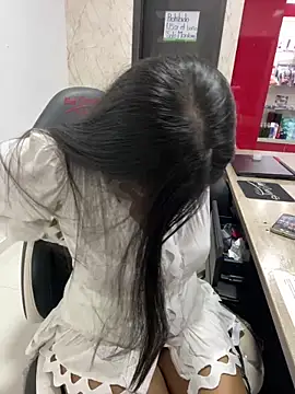 Snapshot of lia_ros chatting on 5, 1, 2025 lia ros online show from 5, 1, 2025