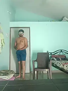 Snapshot of Desi_Heat chatting on 11, 1, 2025 Desi Heat online show from 11, 1, 2025