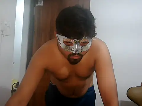 Snapshot of Desi_Heat chatting on 9, 9, 2025 Desi Heat online show from 9, 9, 2025