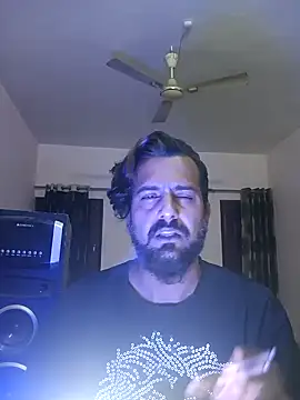 MAGNETICDADDY8 online show from 5, 1, 2025