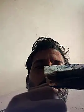 MAGNETICDADDY8 online show from 24, 11, 2025