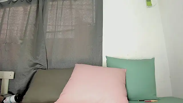 maison sofia1 online show from 17, 1, 2025