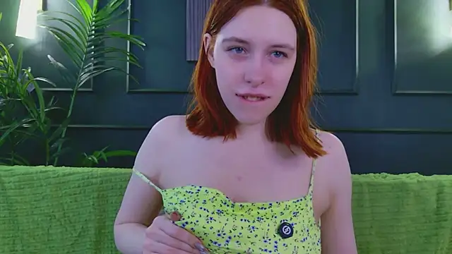 Snapshot of Mikka_Blush chatting on 19, 5, 2026 Mikka Blush online show from 19, 5, 2026