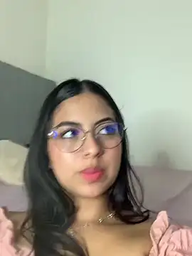 Snapshot of Julii- chatting on 12, 1, 2025 Julii- online show from 12, 1, 2025