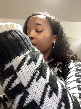 Snapshot of lunalustycumslut chatting on 22, 2, 2025 lunalustycumslut online show from 22, 2, 2025