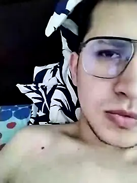 Snapshot of jonatanl31 chatting on 11, 1, 2025 jonatanl31 online show from 11, 1, 2025