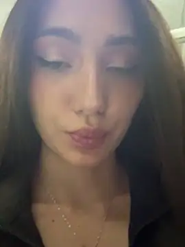 Maddy Jones online show from 17, 1, 2025