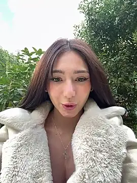 Maddy Jones online show from 26, 1, 2025