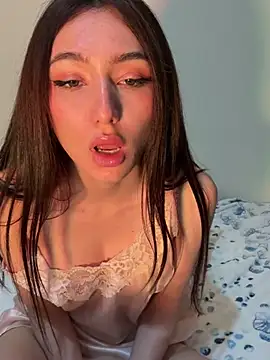 Maddy Jones online show from 20, 3, 2025