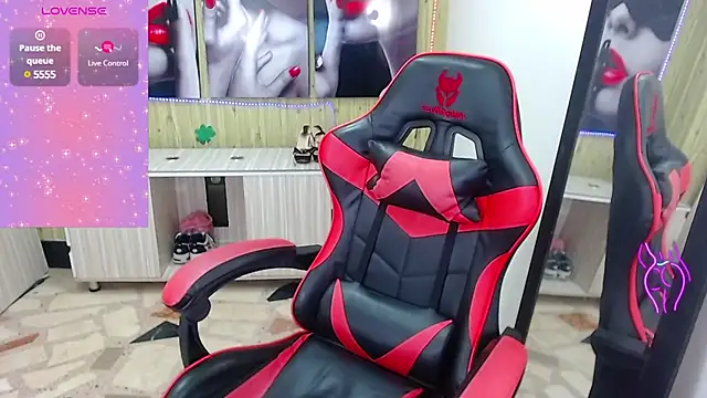 Snapshot of Anniee_x chatting on 30, 1, 2025 Anniee x online show from 30, 1, 2025