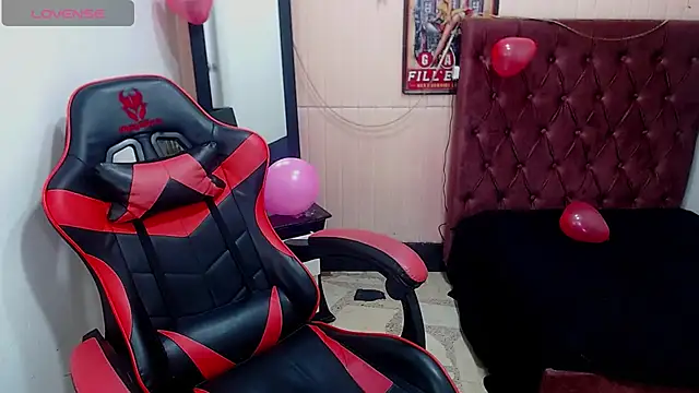 Snapshot of Anniee_x chatting on 14, 2, 2025 Anniee x online show from 14, 2, 2025